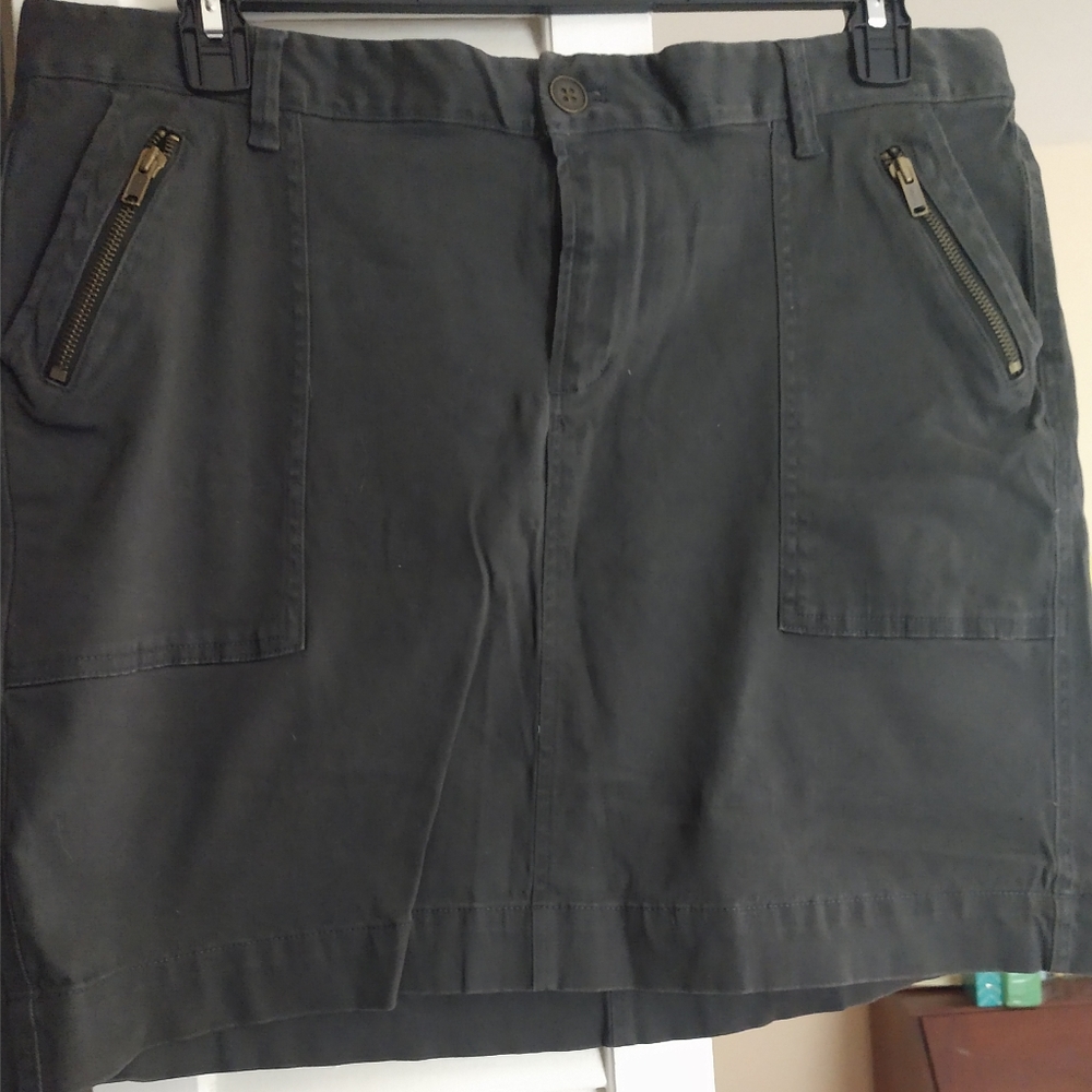 Utility mini skirt.